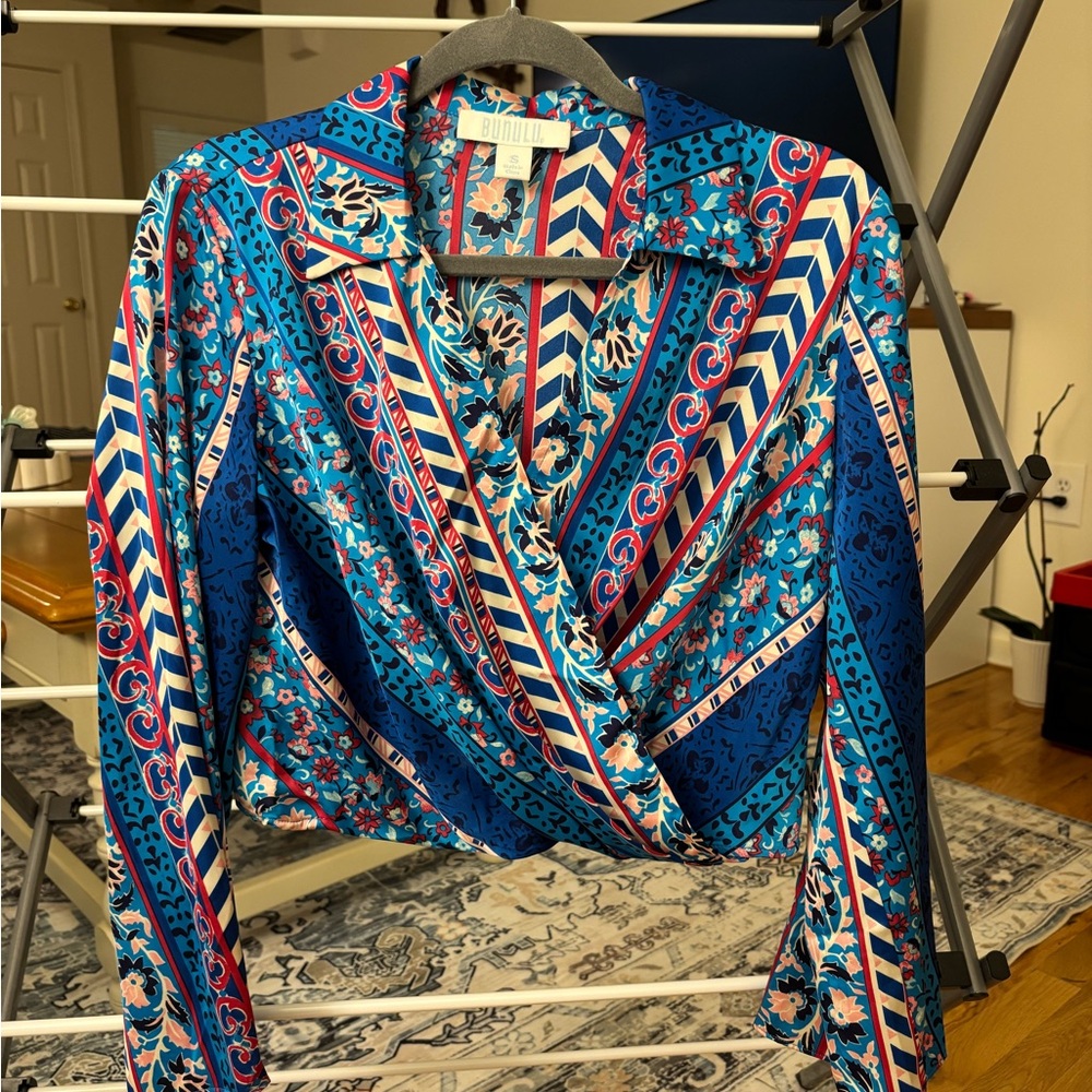 Bunulu Floral Patterned Wrap Top